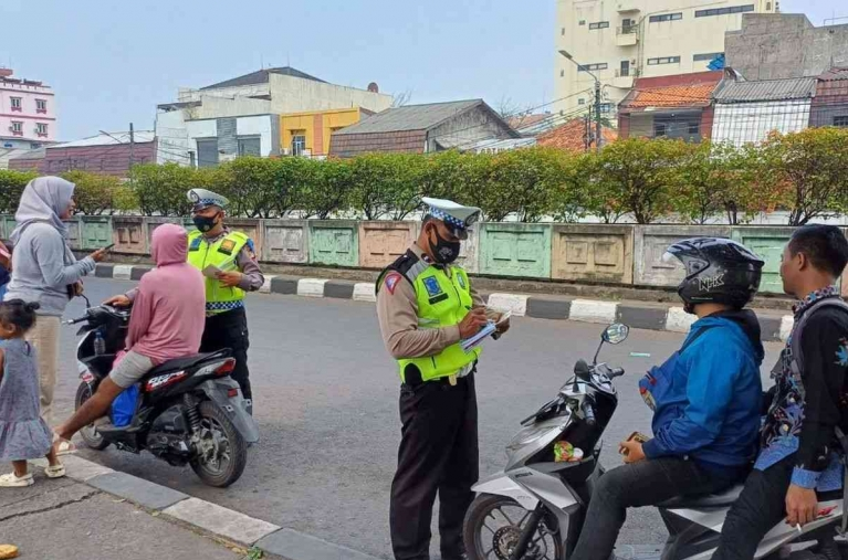 Peraturan Ada untuk Dilanggar, Kebiasaan Masyarakat Indonesia yang Mengakar